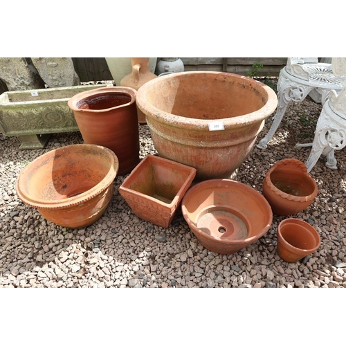 392 - Collection of terracotta planters 