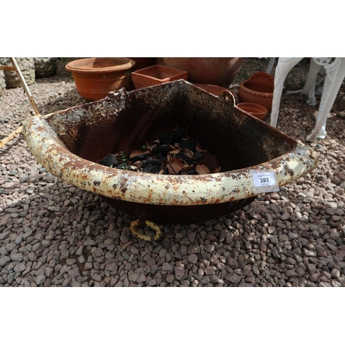 393 - Cast iron corner trough 