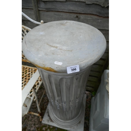 396 - Corinthian column pedestal - Approx height: 90cm