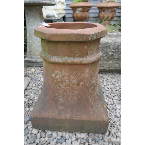 404 - Terracotta chimney pot