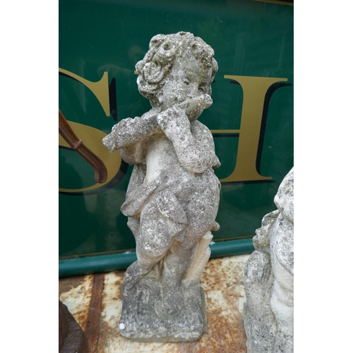 420 - 4 stone cherub garden statues - Approx height: 60cm
