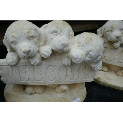 422 - Pair of stone welcome dogs