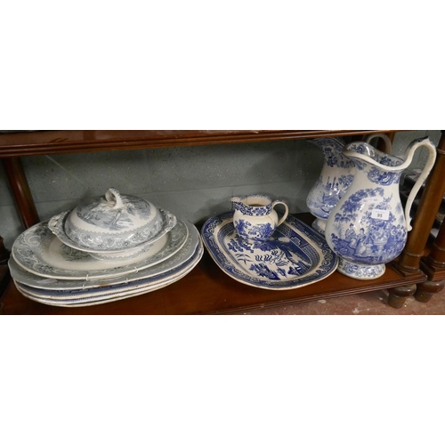 95 - Collection of blue and white china