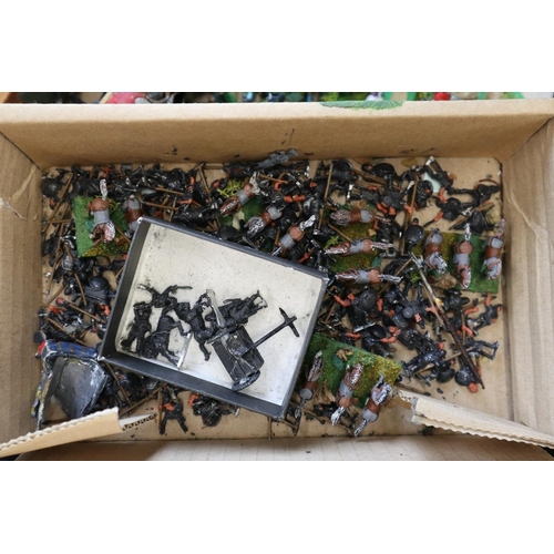 123 - Collection of lead war gaming figures