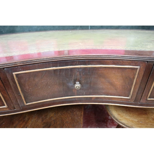 132 - Regency style kidney shaped mahogany dressing table - Approx size: W: 105cm D: 48cm H: 75cm