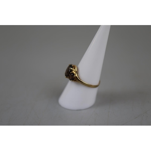 19 - Gold 3 stone topaz ring - Approx size: P