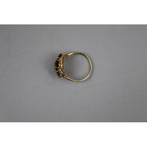 19 - Gold 3 stone topaz ring - Approx size: P