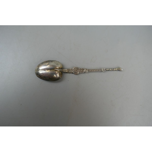 2 - Hallmarked silver pierced bon bon dish with spoon - Approx weight: 85g