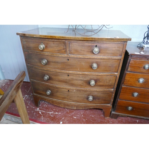 210 - 19thC mahogany bow fronted chest of 2 over 3 drawers - Approx size W: 106cm D: 59cm H: 101cm