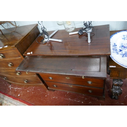 211 - Antique mahogany bachelor's chest - Approx size W: 89cm D: 49cm H: 87cm