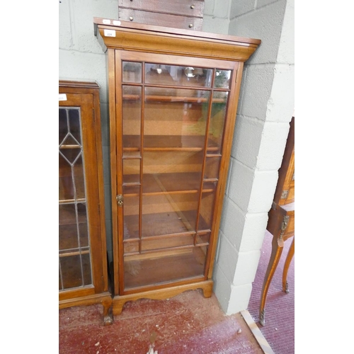 224 - Walnut glazed bookcase - Approx size W: 68cm D: 33cm H: 46cm