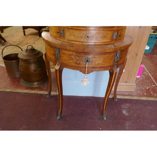 226 - Fine French inlaid & ormolu mounted cabinet - Approx: W: 79cm D: 41cm H: 117cm