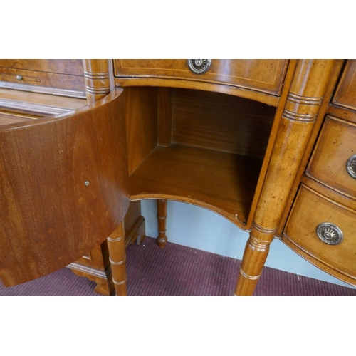 254 - Regency style walnut sideboard with turned front legs - Approx size: W: 152cm D: 56cm H: 107cm