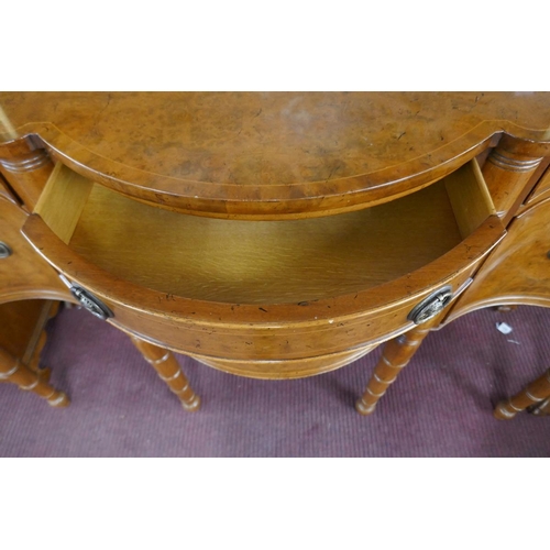 254 - Regency style walnut sideboard with turned front legs - Approx size: W: 152cm D: 56cm H: 107cm