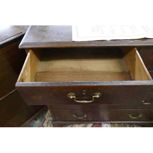 263 - Georgian oak chest of drawers - Approx size: W: 95cm D: 47cm H: 98cm