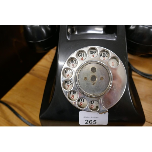 265 - Vintage Bakelite phone