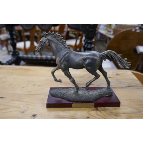 266 - Collection of racehorse figures