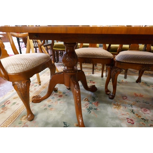 284 - Fine quality Queen Anne style Walnut dining table accompanied by 8 walnut Queen Anne style chairs wi... 