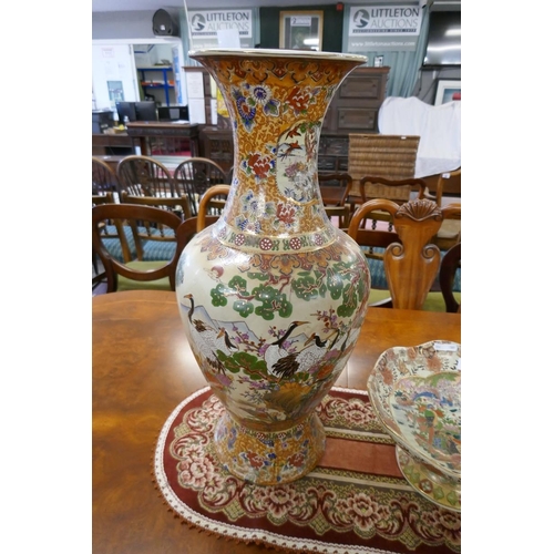 285 - Pair of large Oriental floor vases - Approx height: 62cm