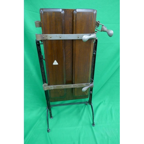 288 - Edwardian patent trouser press