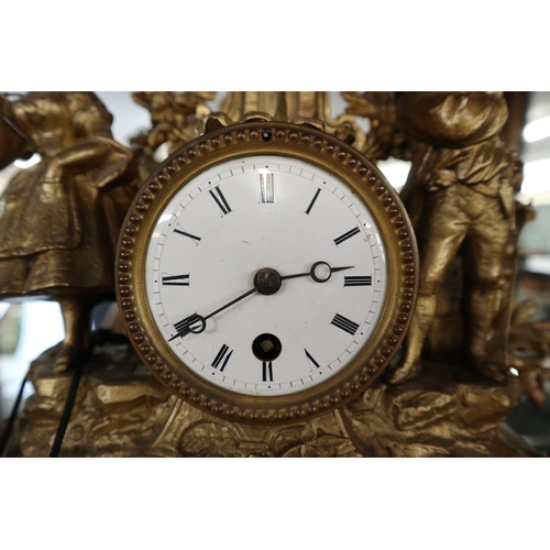 77 - French gilt mantle clock with key - Approx height: 35cm