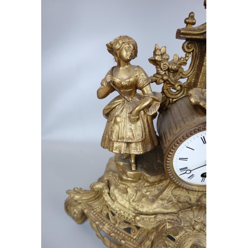 77 - French gilt mantle clock with key - Approx height: 35cm