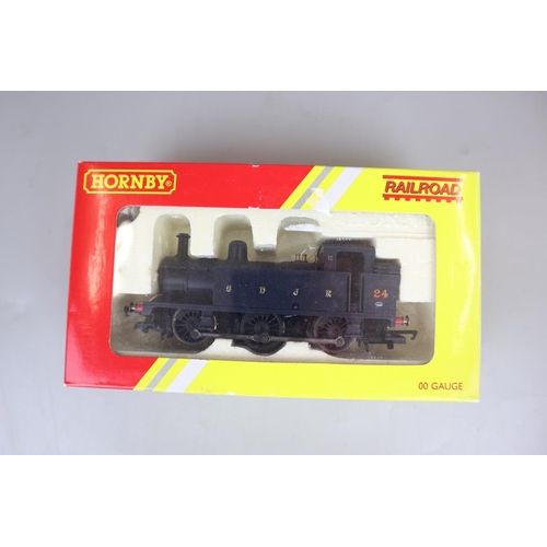 86 - 7 boxed Hornby trains