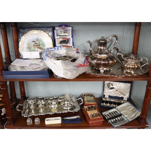 91 - Collection of silver plated items to include Mappin and Webb tea service