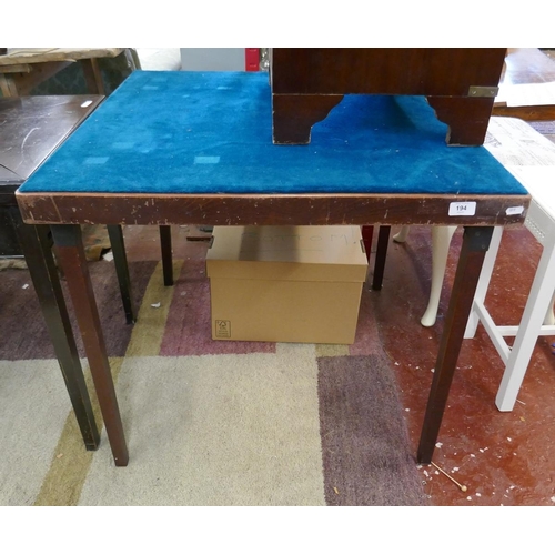 194 - Folding card table