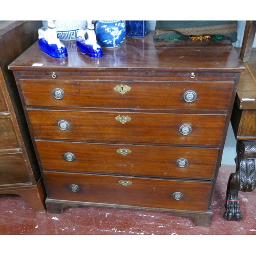 261 - Antique mahogany bachelor's chest - Approx size W: 89cm D: 49cm H: 87cm