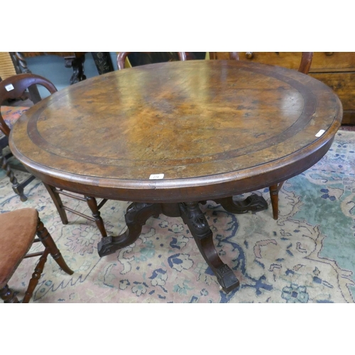 270 - Victorian walnut oval table