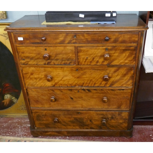 271 - Large chest of drawers - Approx size: W: 114cm D: 49cm H: 121cm