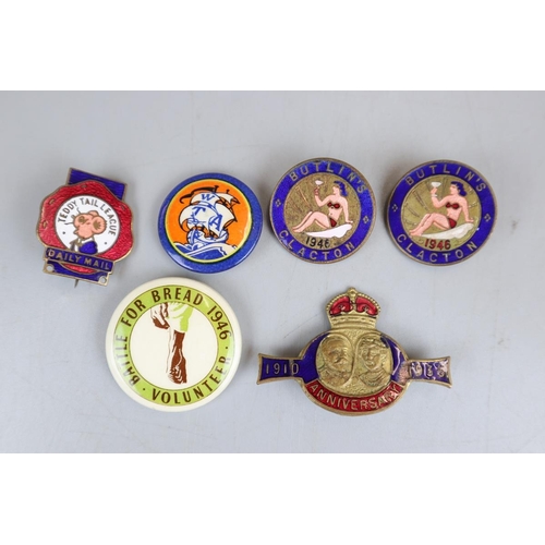 62 - Collection of pin badges to include Butlins