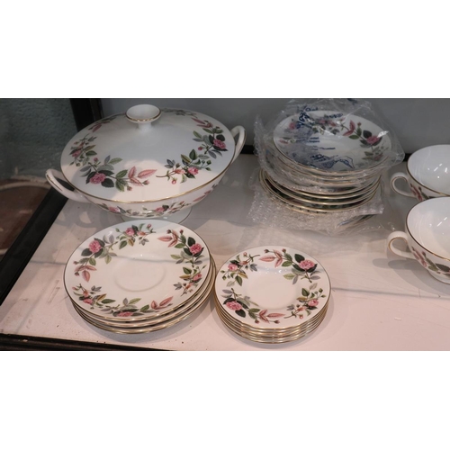 109 - Large collection of Wedgwood Hathaway Rose