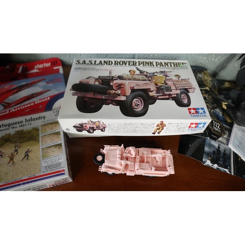 142 - Airfix and other plastic model kits