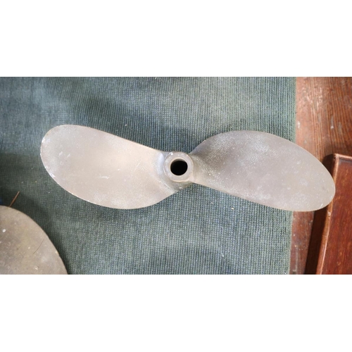 175 - 3 bronze propellers