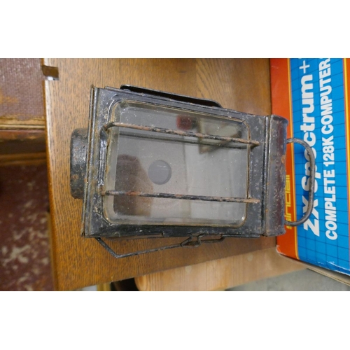 282 - 3 carriage lamps