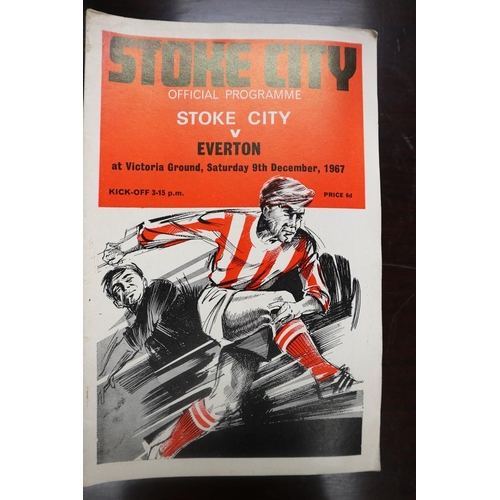 95 - Collection of vintage football programs