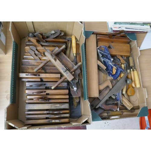 327 - Collection of carpentry tools