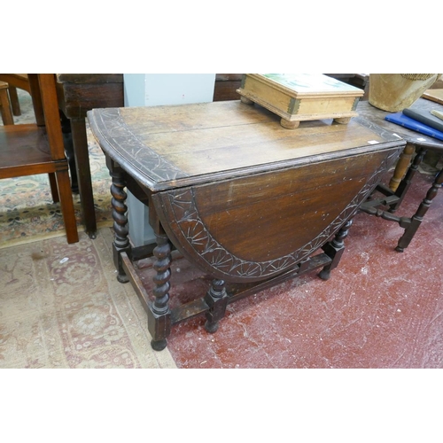 356 - Carved oak gateleg table