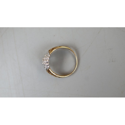 20 - Gold diamond cluster ring - Approx size: P