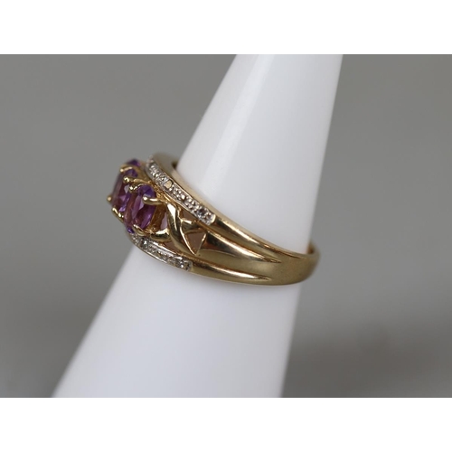 25 - Gold amethyst & diamond ring - Approx size: N