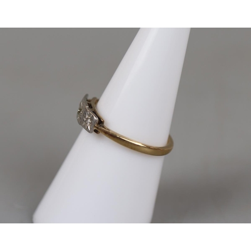 27 - Gold 1930's 3 stone diamond ring - Approx size: N
