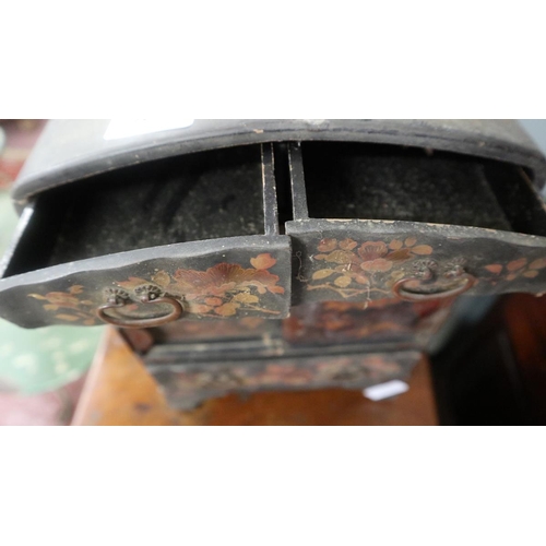 387 - Oriental jewellery box A/F - Approx height: 33cm