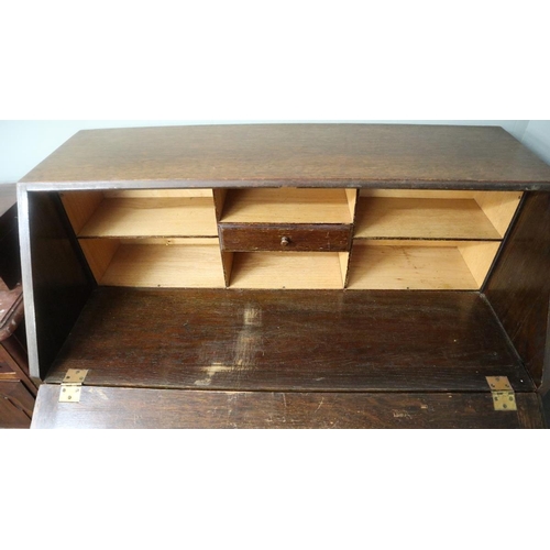 390 - Oak bureau