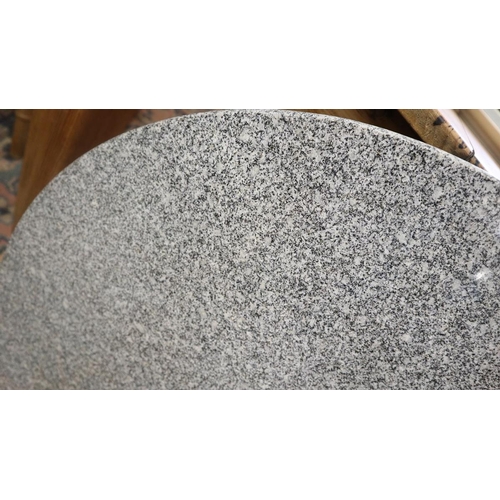 402 - Circular granite table top 75cm diameter