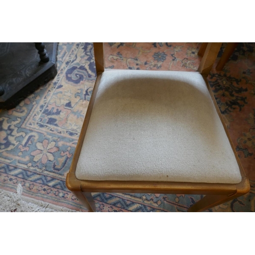 427 - 4 retro chairs