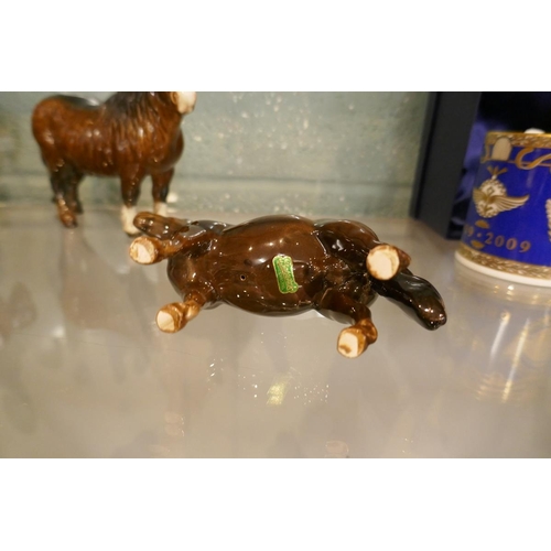 125 - 4 Beswick horses