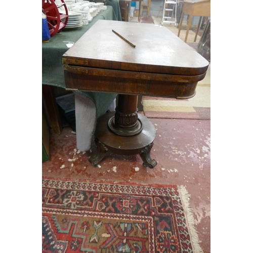 162 - Victorian rosewood tea table