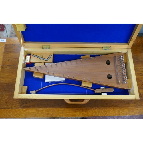 Bowed psaltery zipher made by Lucy & Woolgrove England